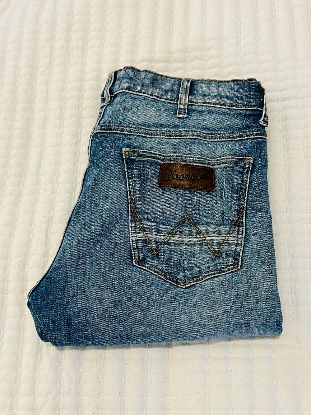 Wrangler Bryson 31x28 Skinny Stretch Medium Wash Blue Jeans